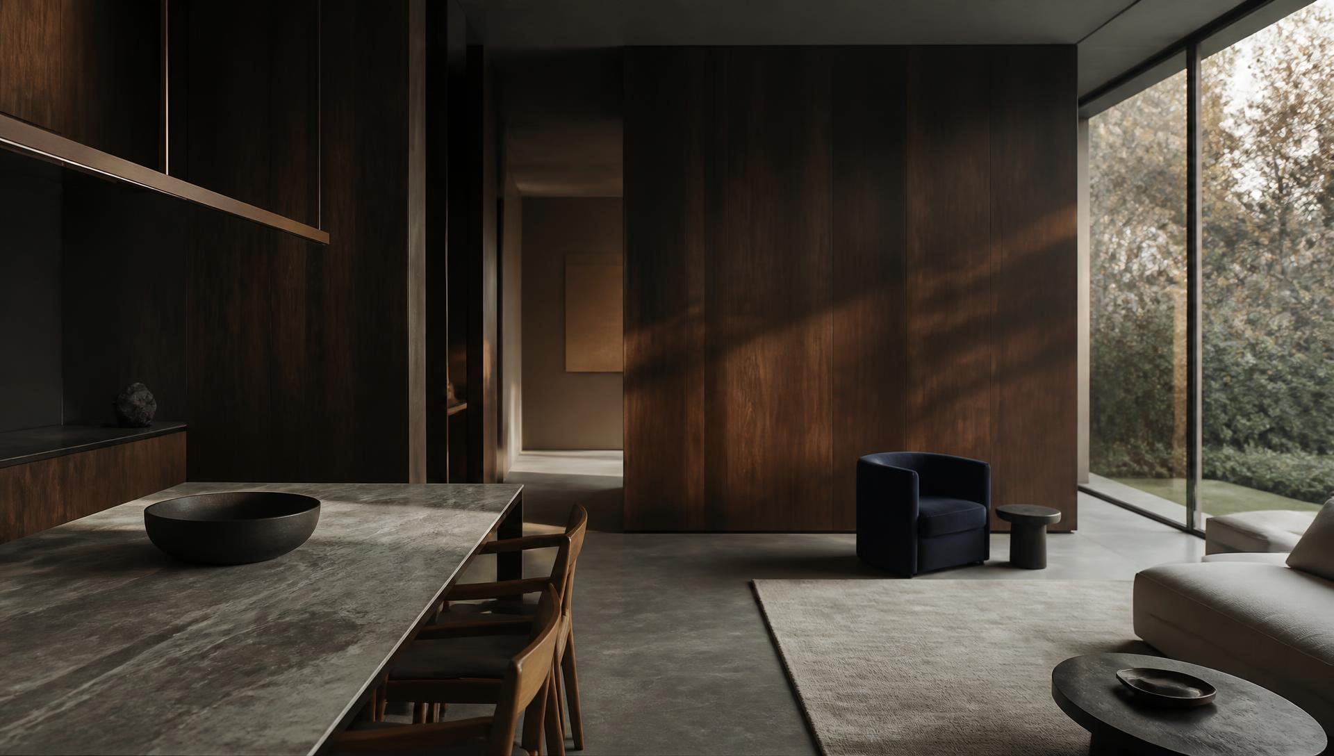 Interior contemporâneo em madeira nobre, pedra e vidro com luz natural de fim de tarde